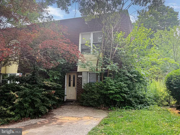 9807 Bonner St, Philadelphia, PA 19115