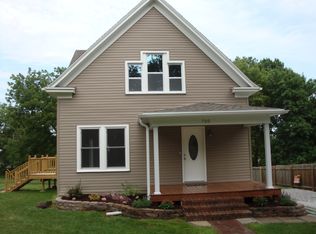 705 S 2nd St, Ceresco, NE 68017