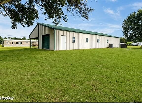 2nd image of 1065 Harry Huval Rd