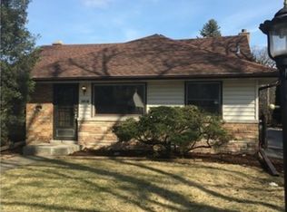 1212 Lois Ave, Park Ridge, IL 60068