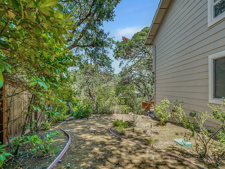 10 Saint Louis Ln — Photo 38