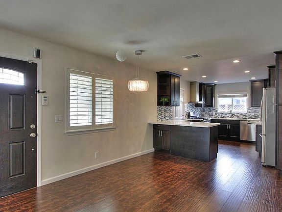2nd image of 2337 Homewood Dr