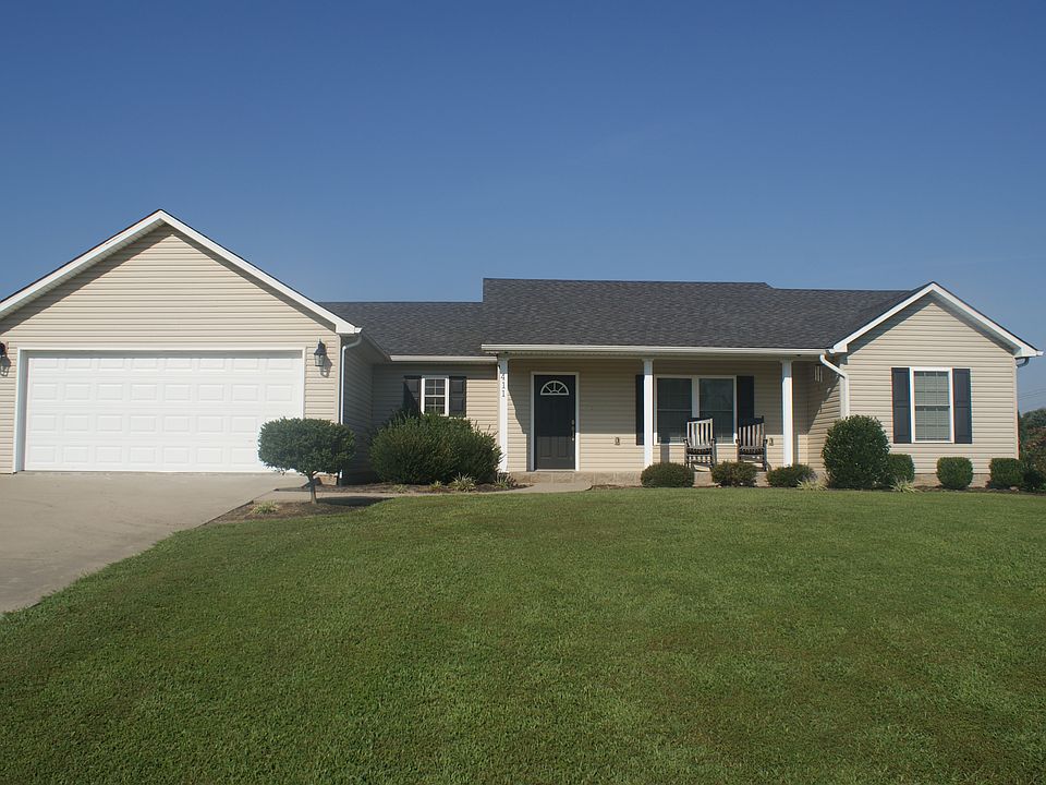1st image of 411 Washington Dr