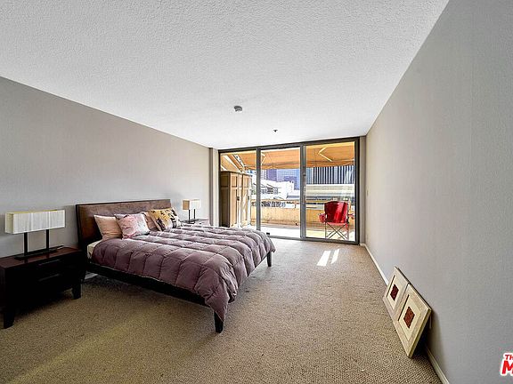 2nd image of 121 S Hope St APT 510