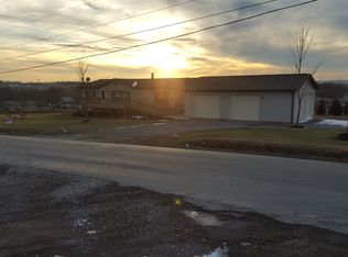 520 N Honeytown Rd, Wooster, OH 44691
