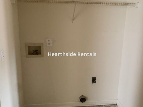 3rd image of 3103-4 Sherwin Dr