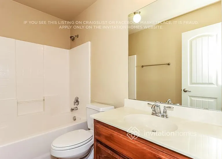 2245 Whitney Dr — Photo 11