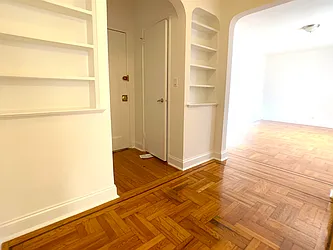 Rented by R New York