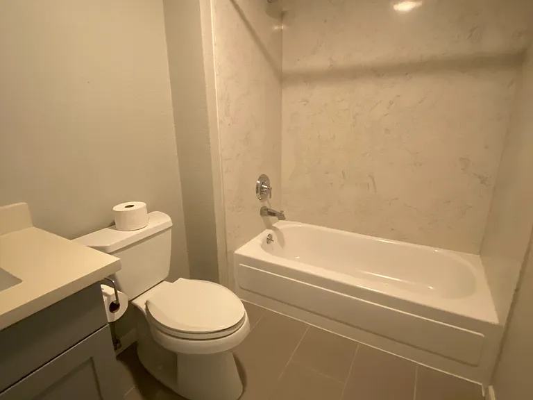 15600 116th Ave NE #H1 — Photo 15