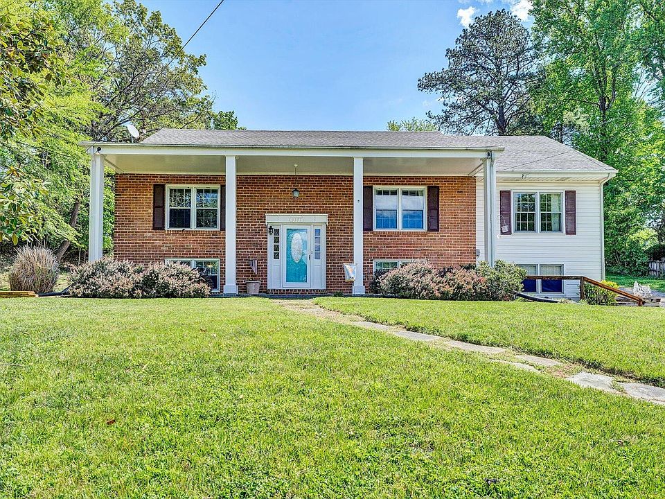 1st image of 3377 Woodland Dr