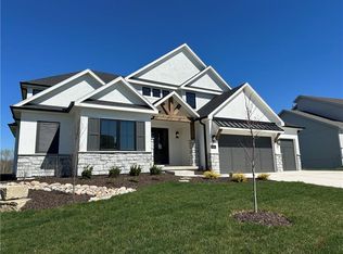 2014 SW Red Barn Lane, Lee's Summit, MO 64082