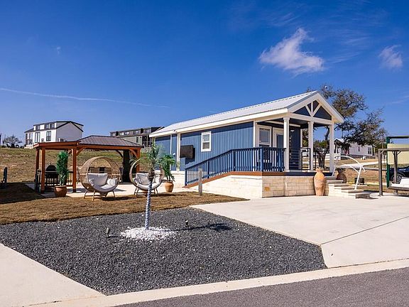5th image of 5386 Fredericksburg Rd #131