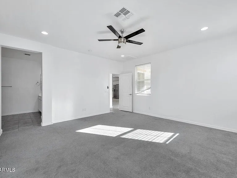 1135 E Westwood Dr — Photo 9