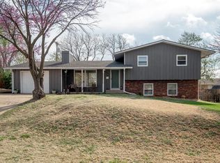 411 Aullwood Rd, Salina, KS 67401