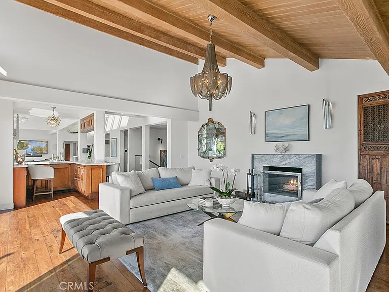1010 Emerald Bay — Photo 4