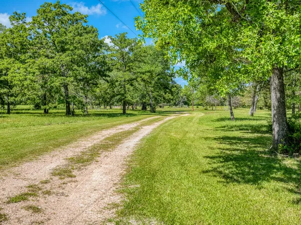 12018 Fm 2620 Rd, Bedias, TX 77831