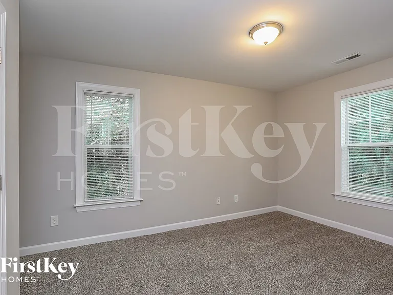 5121 Lundy Dr — Photo 13