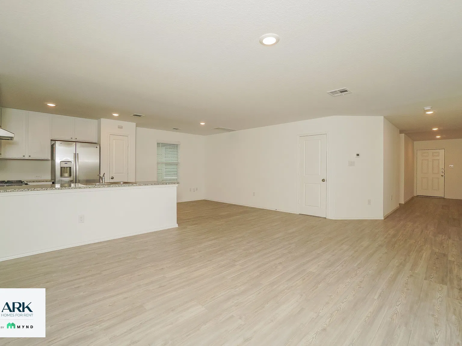 3 bed, 2.0 bath, 1450 sqft, $1,425 — Photo 4