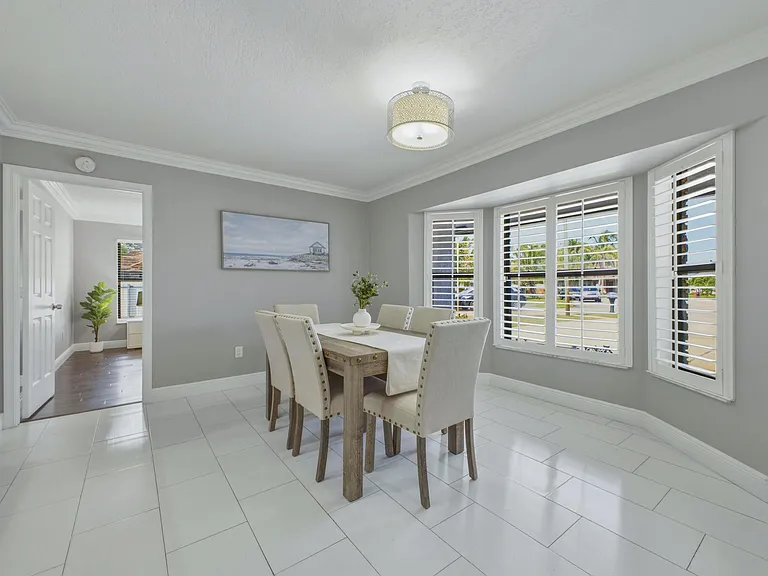 1127 Sea Pines Way — Photo 8