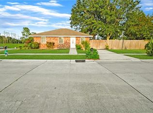 1961 Sugar Mill Dr, Saint Bernard, LA 70085