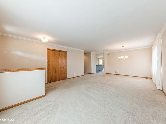 2nd image of 16719 Richards Dr
