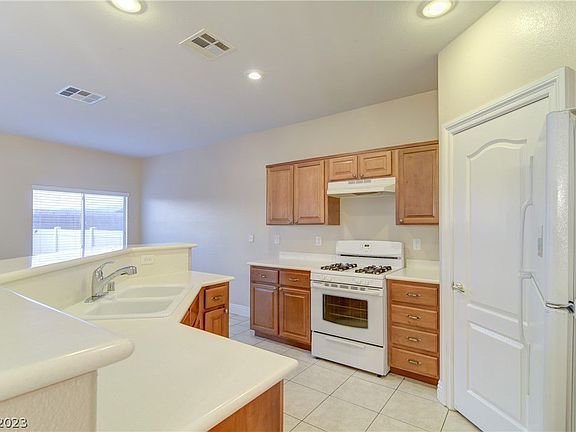 4th image of 6749 Lookout Lodge Ln Unit 3