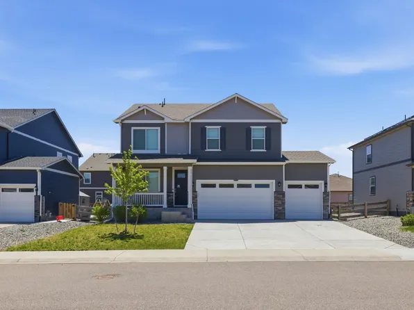 45838 Red Tail Dr, Bennett, CO 80102