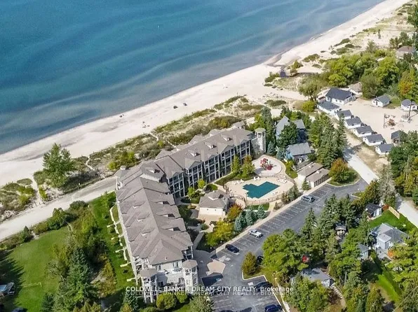 764 River Rd E #111, Wasaga Beach, ON L9Z 2M7