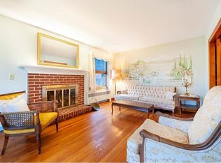 32 Mowry St, Pawtucket, RI 02861