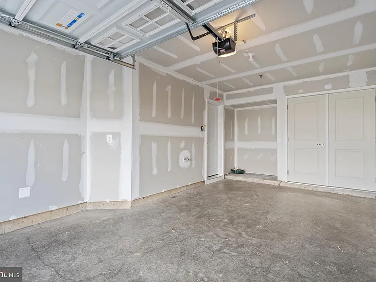 1421 Clingmans Dome Dr — Photo 42