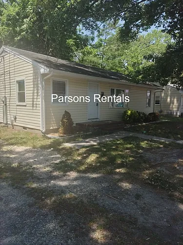708 Priscilla St Photo 1