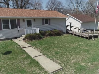 113 N Elm St, Windsor, IL, 61957