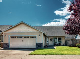 241 E B St, Halsey, OR