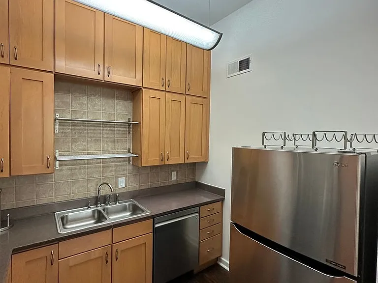 413 S Main St #205 — Photo 11