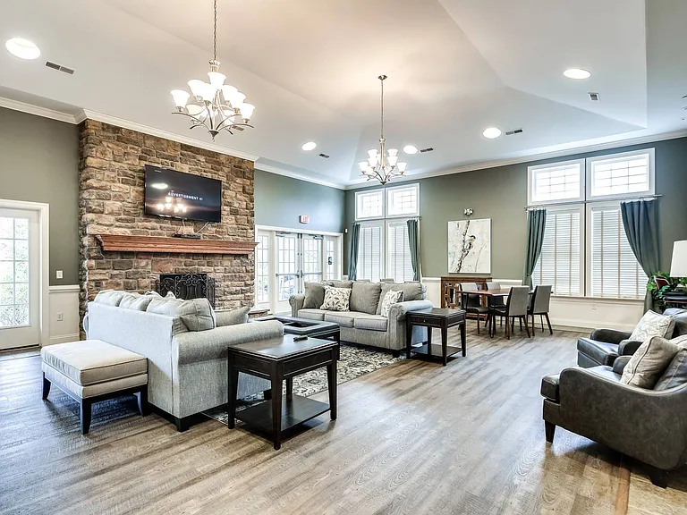 The Villas of Castleton Apartments — Photo 26