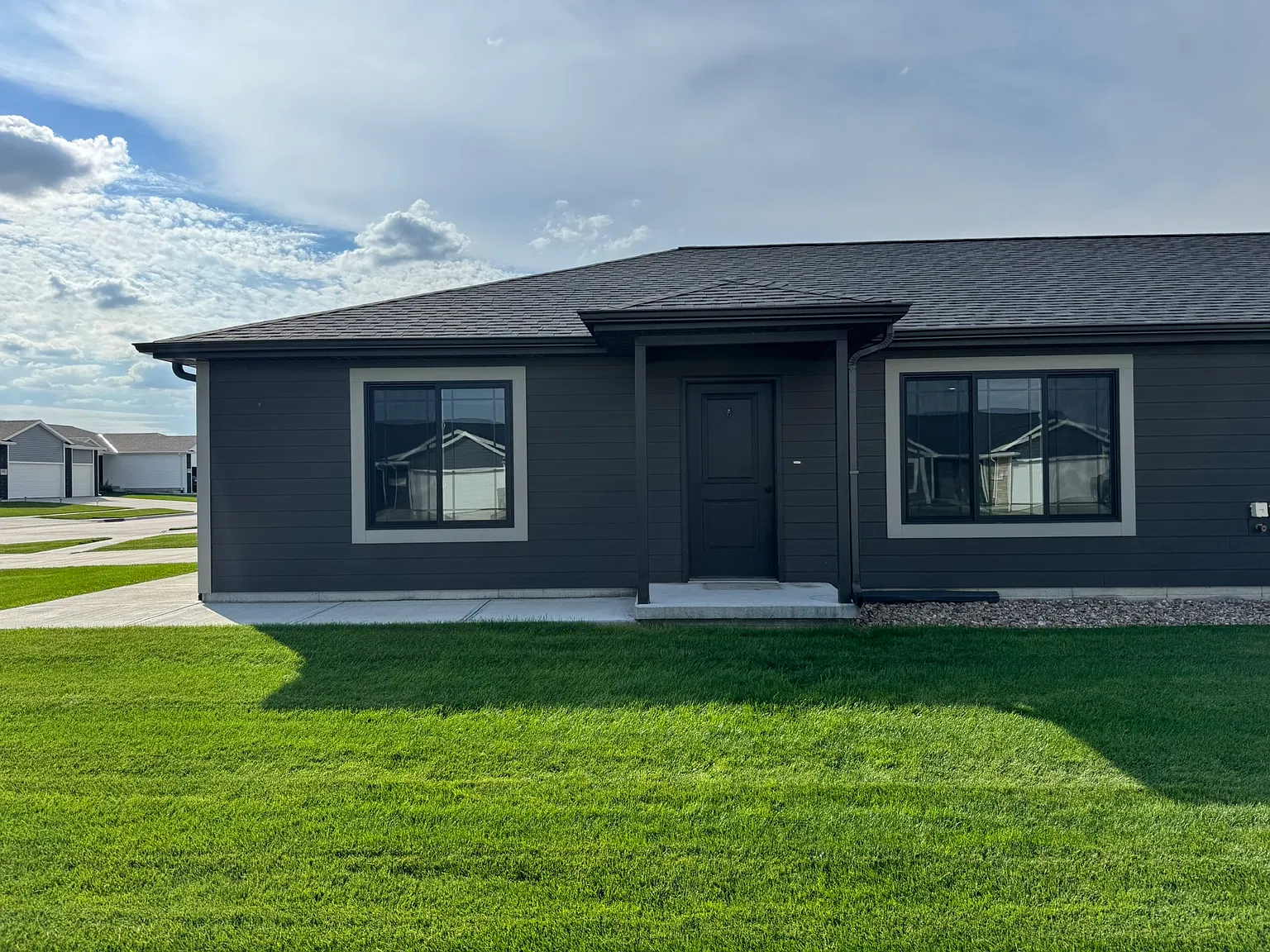 1 bed, 829 sqft, $1,400 — Photo 1