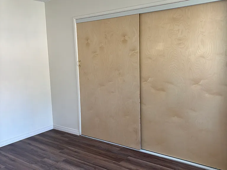 6829 Flora Ave #E — Photo 12