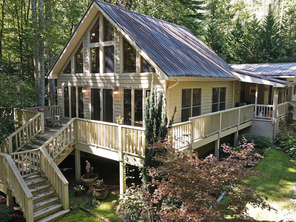 1st image of 121 Bertson Cir