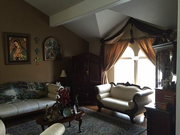 3rd image of 6400 Loma De Cristo Dr