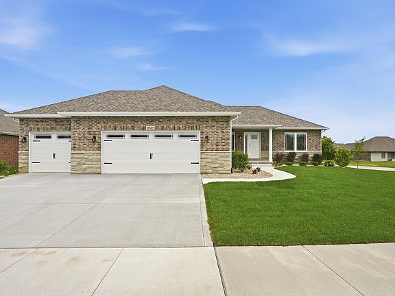 2nd image of 9377 W 106th Pl