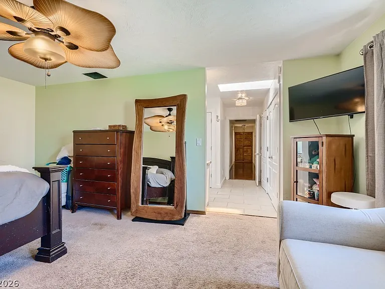 5945 N El Capitan Way — Photo 21