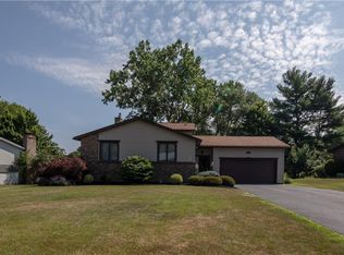 66 Old English Dr, Rochester, NY 14616