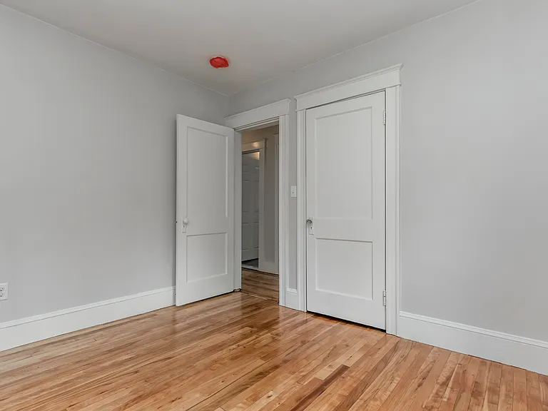 206 Pine St #2 — Photo 17