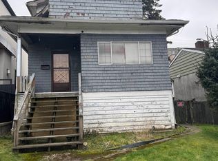 3328 Church St, Vancouver, BC V5R 4W6