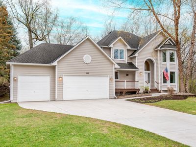 548 Red Oak Ct, Eagan, MN, 55121