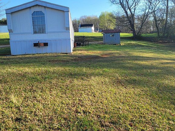 4th image of 176 Hallborough Dr