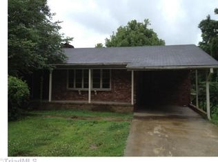 2745 Horse Pen Creek Rd, Greensboro, NC 27410