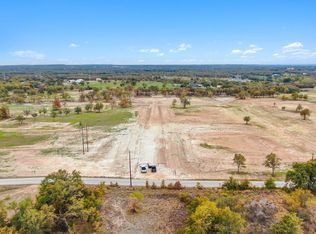 302 Perkins Ln, Weatherford, TX 76088