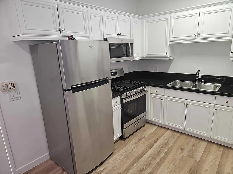 Fruitland Dr — Photo 13