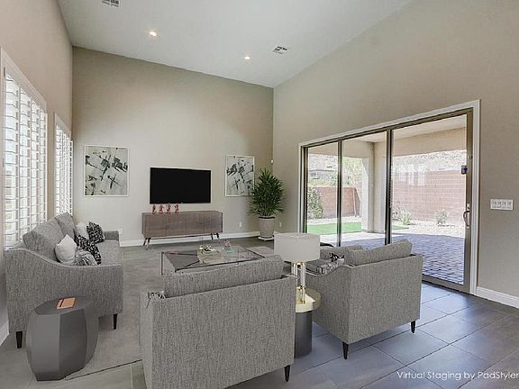 Great room, breakfast nook and kitchen